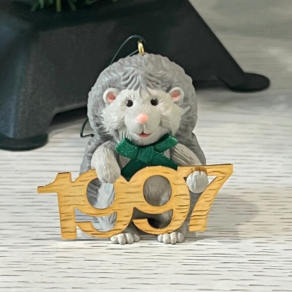 Vintage Hallmark Ornament Lot 1980 Angels Bunny Rabbits Polar Bear Turtle 1997 - Picture 4 of 16